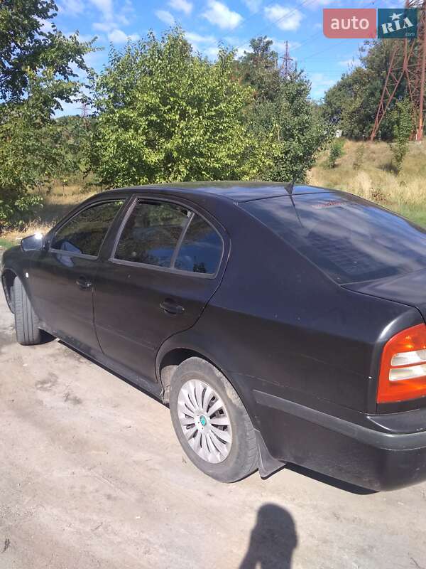 Лифтбек Skoda Octavia 2004 в Кропивницком