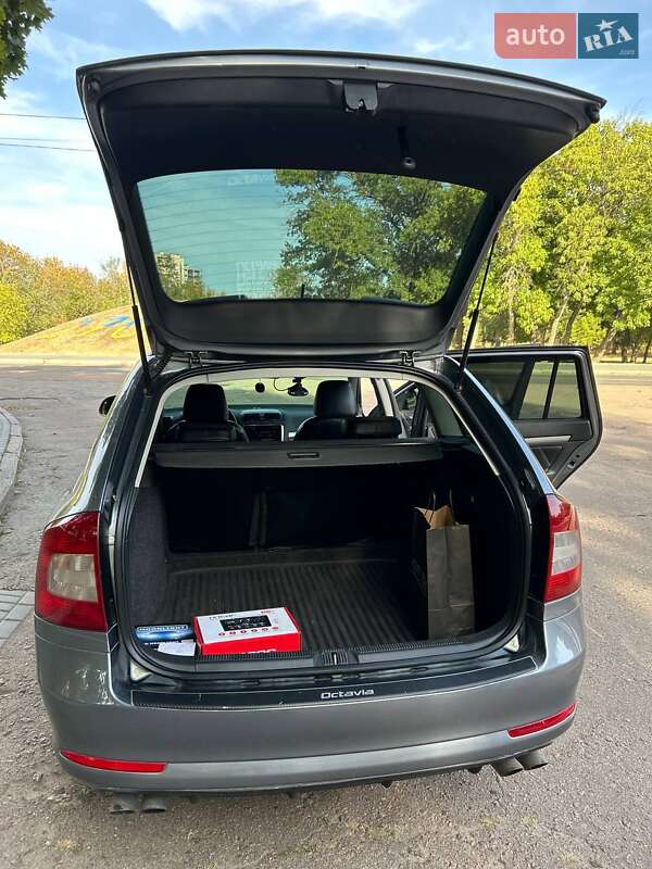 Універсал Skoda Octavia 2012 в Кропивницькому