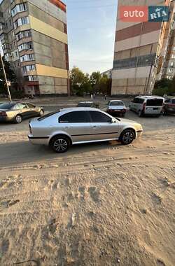 Лифтбек Skoda Octavia 2000 в Полтаве