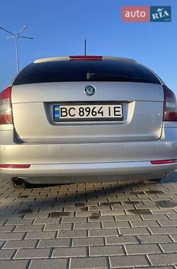 Универсал Skoda Octavia 2011 в Дрогобыче