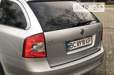 Универсал Skoda Octavia 2012 в Дрогобыче