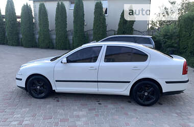 Лифтбек Skoda Octavia 2004 в Золочеве