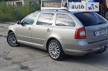 Универсал Skoda Octavia 2011 в Надворной