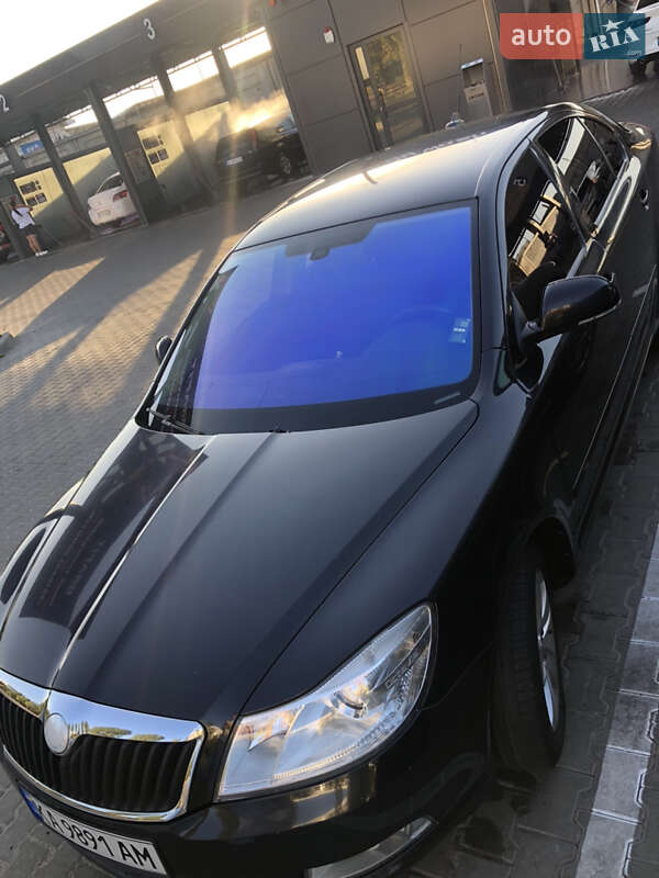 Лифтбек Skoda Octavia 2010 в Киеве