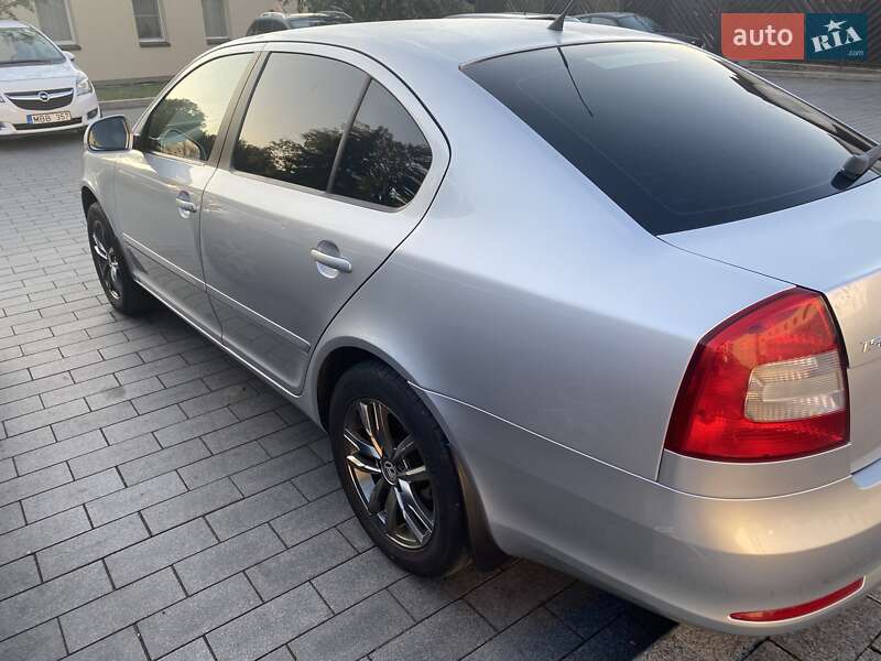 Ліфтбек Skoda Octavia 2010 в Києві фото 20 Ліфтбек Skoda Octavia 2010 в Києві