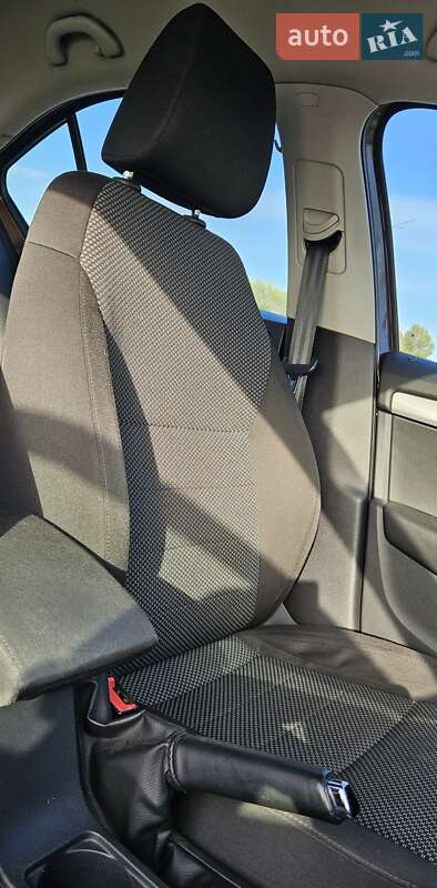 Лифтбек Skoda Octavia 2014 в Днепре