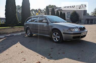 Универсал Skoda Octavia 2010 в Тростянце