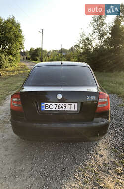 Лифтбек Skoda Octavia 2005 в Золочеве