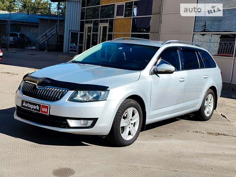 Універсал Skoda Octavia 2014 в Харкові