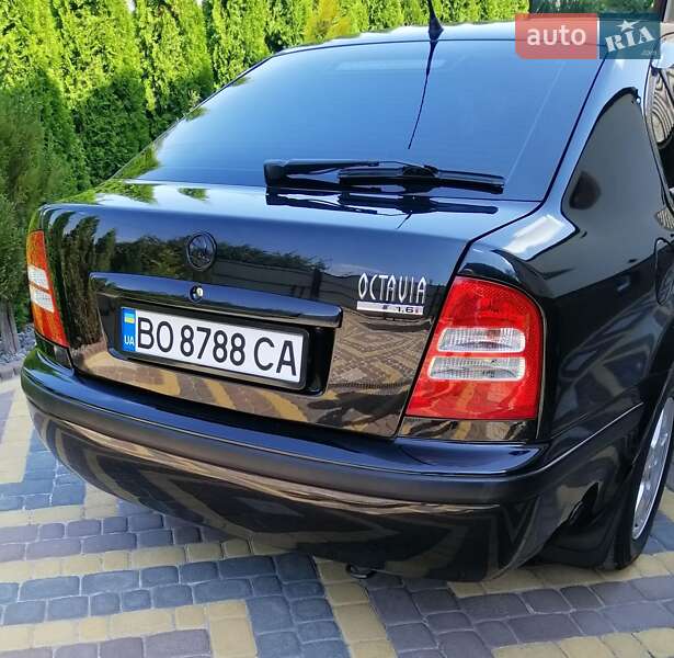 Лифтбек Skoda Octavia 2002 в Тернополе