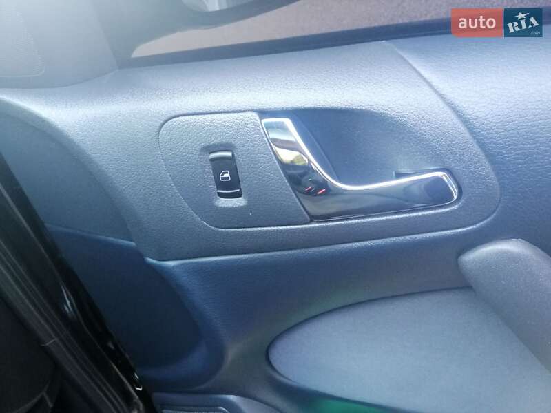 Лифтбек Skoda Octavia 2002 в Тернополе