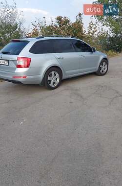 Універсал Skoda Octavia 2013 в Дніпрі