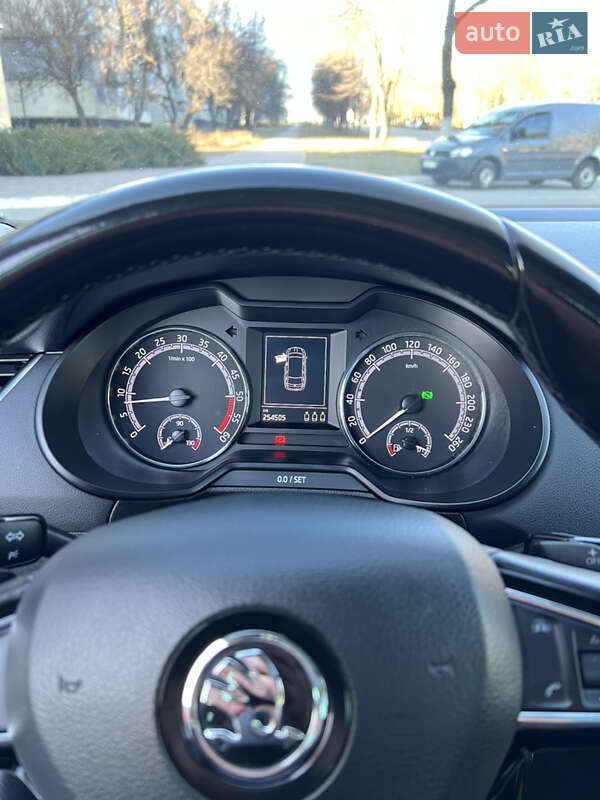 Универсал Skoda Octavia 2017 в Лозовой