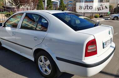 Ліфтбек Skoda Octavia 2004 в Лозовій