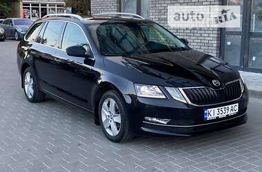 Універсал Skoda Octavia 2017 в Житомирі