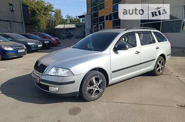 Універсал Skoda Octavia 2010 в Харкові