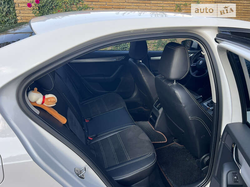 Лифтбек Skoda Octavia 2014 в Ровно