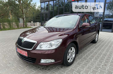 Ліфтбек Skoda Octavia 2009 в Рівному