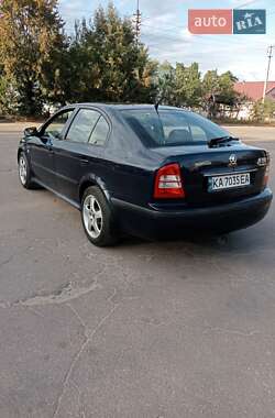 Лифтбек Skoda Octavia 2002 в Иршанске