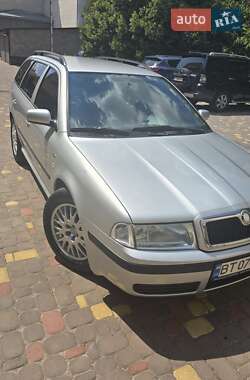 Универсал Skoda Octavia 2003 в Херсоне