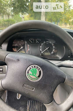 Ліфтбек Skoda Octavia 2001 в Харкові