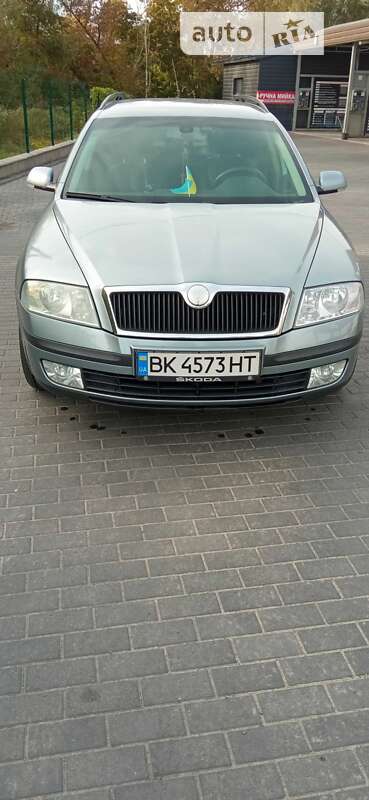 Универсал Skoda Octavia 2005 в Ровно