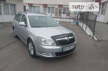 Универсал Skoda Octavia 2012 в Ровно