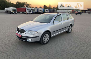 Универсал Skoda Octavia 2008 в Сарнах