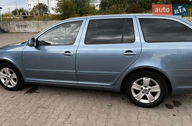 Універсал Skoda Octavia 2009 в 