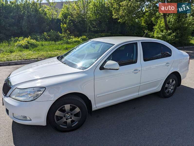 Skoda Octavia 2012 Skoda Octavia 2012