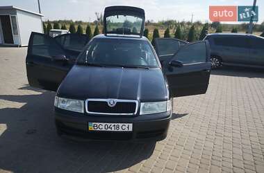 Лифтбек Skoda Octavia 2007 в Городке