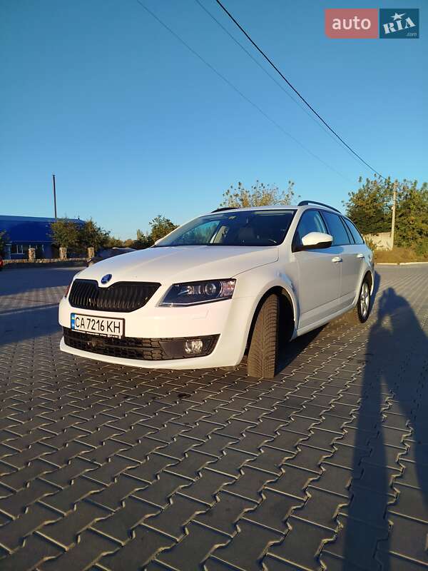 Универсал Skoda Octavia 2016 в Умани
