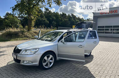 Універсал Skoda Octavia 2011 в Сарнах