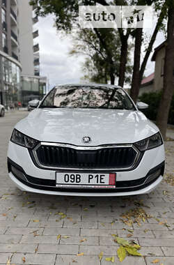 Ліфтбек Skoda Octavia 2020 в Ужгороді