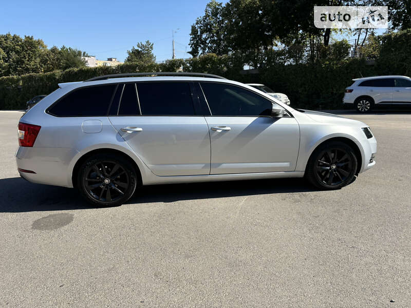 Универсал Skoda Octavia 2018 в Днепре