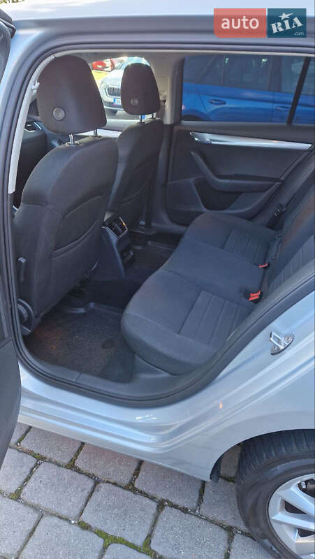 Універсал Skoda Octavia 2016 в Ужгороді