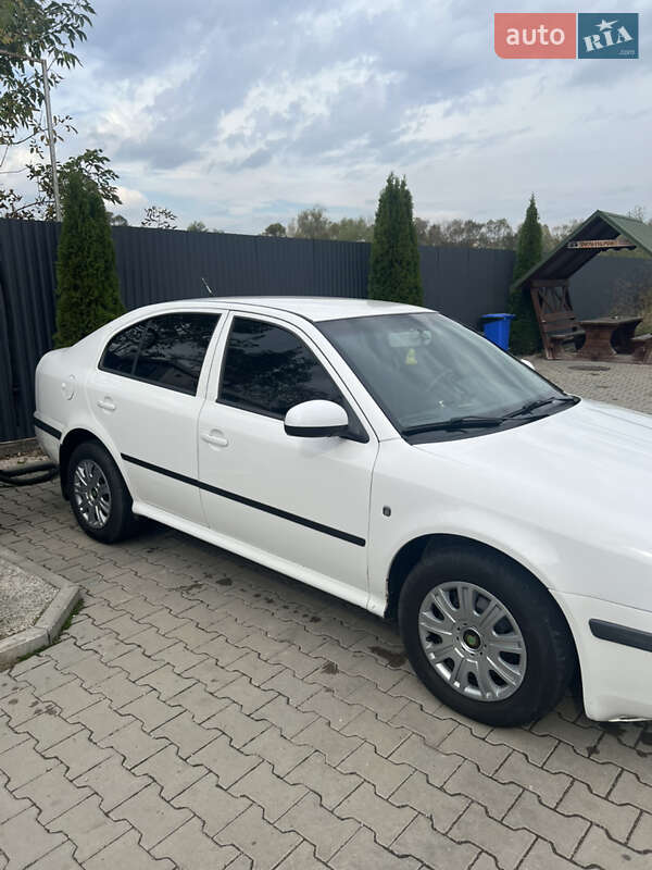 Ліфтбек Skoda Octavia 2009 в Іршаві