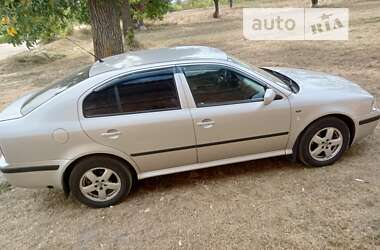 Лифтбек Skoda Octavia 2003 в Киеве