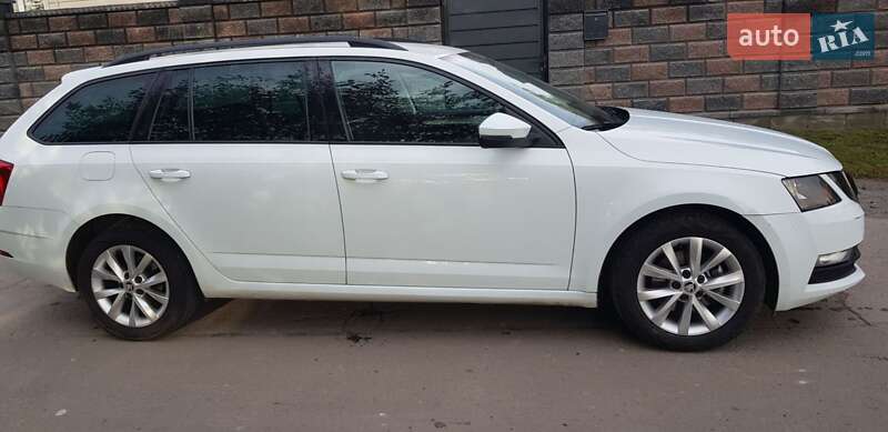Универсал Skoda Octavia 2018 в Ровно