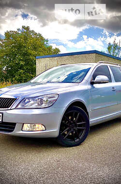 Универсал Skoda Octavia 2009 в Чернигове