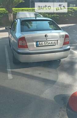 Ліфтбек Skoda Octavia 2001 в Харкові