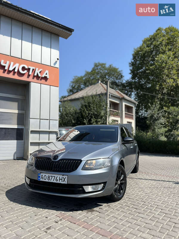 Лифтбек Skoda Octavia 2013 в Хусте