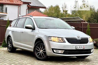 Универсал Skoda Octavia 2015 в Стрые