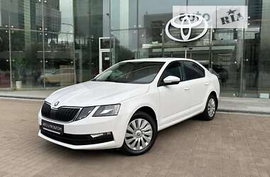 Лифтбек Skoda Octavia 2019 в Киеве