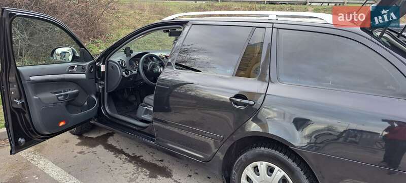 Универсал Skoda Octavia 2012 в Виноградове