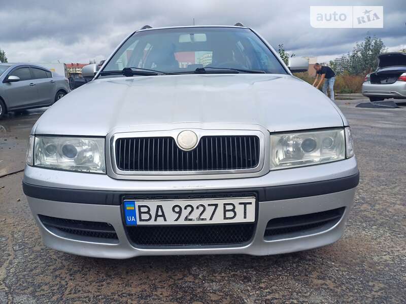 Универсал Skoda Octavia 2006 в Софиевской Борщаговке