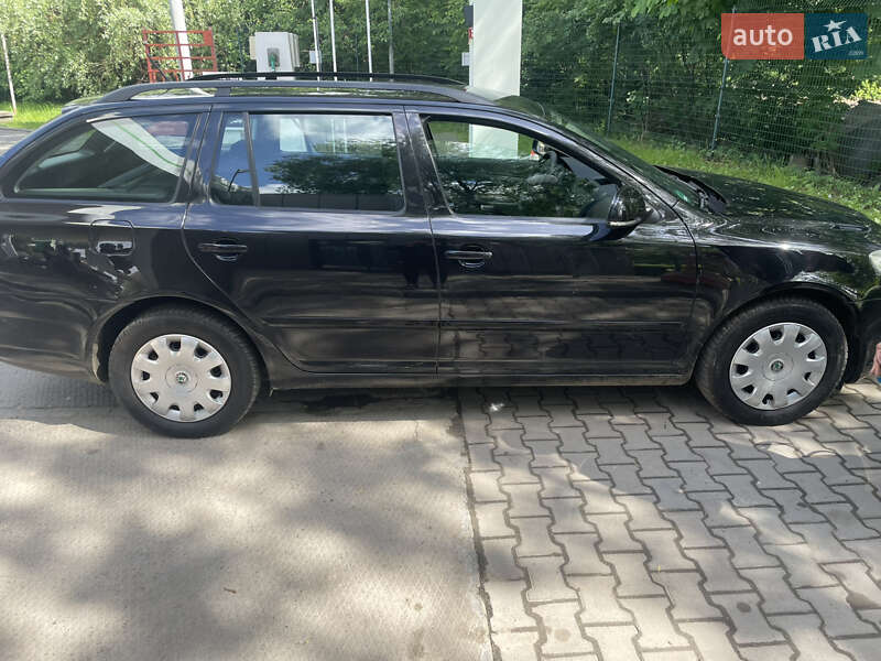 Універсал Skoda Octavia 2010 в Кривому Розі
