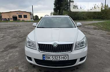 Універсал Skoda Octavia 2012 в Радивиліві