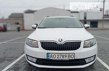 Універсал Skoda Octavia 2014 в Ужгороді