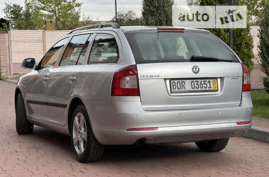 Универсал Skoda Octavia 2011 в Стрые